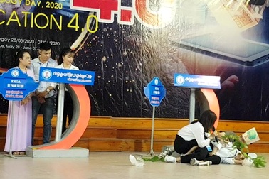 Cây phượng bật gốc đè học sinh tử vong vào phần thi nghiệp vụ sư phạm