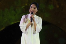 "50 năm đất nước trọn niềm vui": Âm nhạc và ký ức lịch sử thắp sáng Hà Nội