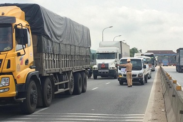 Vụ phản đối Trạm thu phí Cầu Rác: Xin miễn phí cho người dân địa phương