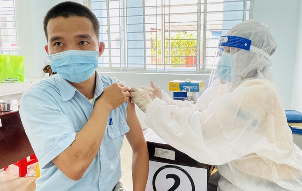 Chuyên gia nói gì về đề xuất người tiêm đủ 2 mũi vắc xin được phép đi lại - 3 Chuyên gia nói gì về đề xuất người tiêm đủ 2 mũi vắc xin được phép đi lại - 3