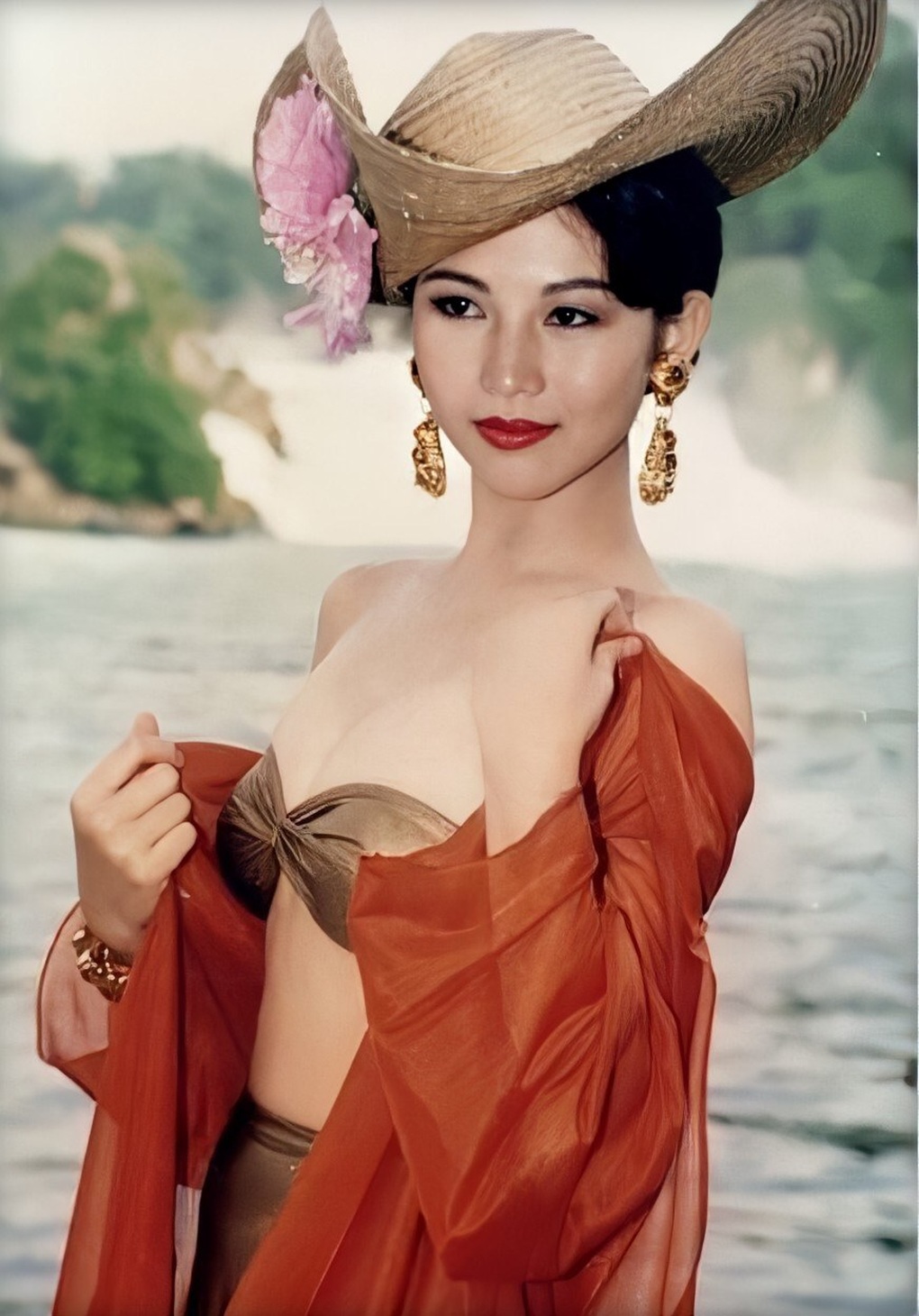 Mỹ nhân từng bán thân trả nợ và hạnh phúc ở tuổi U50 - 3 Mỹ nhân từng bán thân trả nợ và hạnh phúc ở tuổi U50 - 3