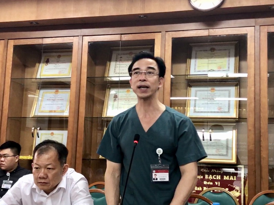 Bệnh viện Bạch Mai giải thể hàng loạt đơn vị dịch vụ, đóng cửa nhà tang lễ - 1 Bệnh viện Bạch Mai giải thể hàng loạt đơn vị dịch vụ, đóng cửa nhà tang lễ - 1