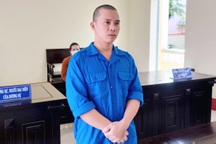 Tài xế chở thuê 57.000 bao thuốc lá lậu lĩnh 5 năm tù