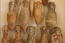 Kho báu "tàu ma" đầy bình rượu quý, 2.200 năm vẫn nguyên vẹn khó tin