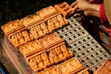 Mục sở thị cách làm ông Công, ông Táo cực đơn giản