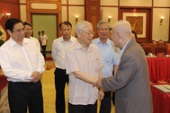 Nguyên lãnh đạo Đảng, Nhà nước góp ý vào dự thảo báo cáo chính trị và 10 năm thực hiện Cương lĩnh 2011
