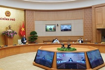 Thủ tướng: Thực hiện nghiêm hơn việc cách ly xã hội để không “vỡ trận”