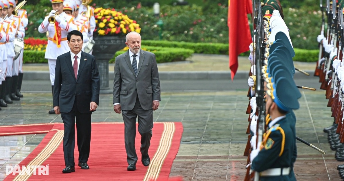 View - Chủ tịch nước Lương Cường chủ trì lễ đón Tổng thống Brazil thăm Việt Nam | Báo Dân trí