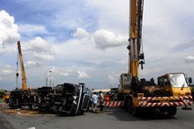 Liên tiếp 3 vụ tai nạn do xe mất lái