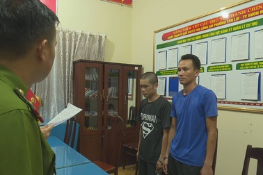 Nhóm nam thanh niên nổ súng giữa quán nhậu: Bắt khẩn cấp 2 đối tượng