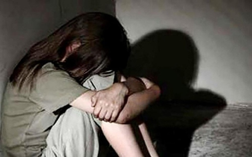Khi “yêu râu xanh” là thầy giáo... - 1 Khi “yêu râu xanh” là thầy giáo... - 1