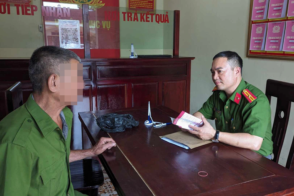 Vợ báo công an ngăn chồng bị công an trên mạng lừa toàn bộ tiền tích góp - 1 Vợ báo công an ngăn chồng bị công an trên mạng lừa toàn bộ tiền tích góp - 1