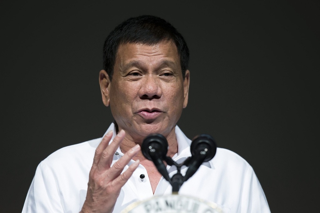 Cựu Tổng thống Philippines Duterte bị đưa lên máy bay tới Hà Lan - 1 Cựu Tổng thống Philippines Duterte bị đưa lên máy bay tới Hà Lan - 1