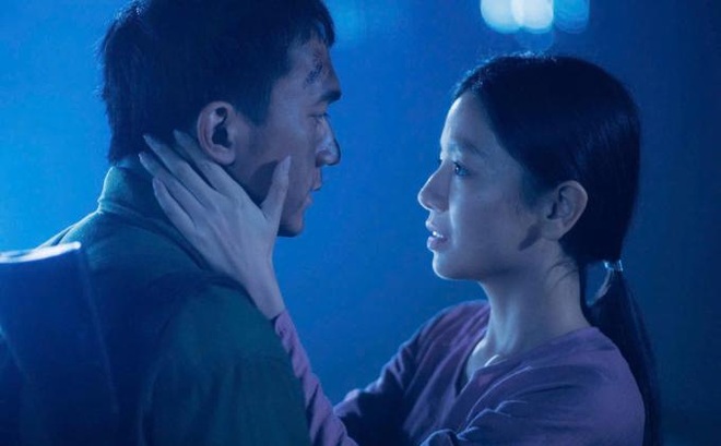 Vì sao “Mưa đỏ” gây bão phòng vé, kéo hàng nghìn khán giả ùn ùn ra rạp? - 6 Vì sao “Mưa đỏ” gây bão phòng vé, kéo hàng nghìn khán giả ùn ùn ra rạp? - 6