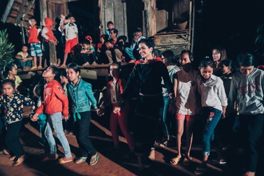 “H’Hen Niê mang hương sắc Việt vươn xa thế giới