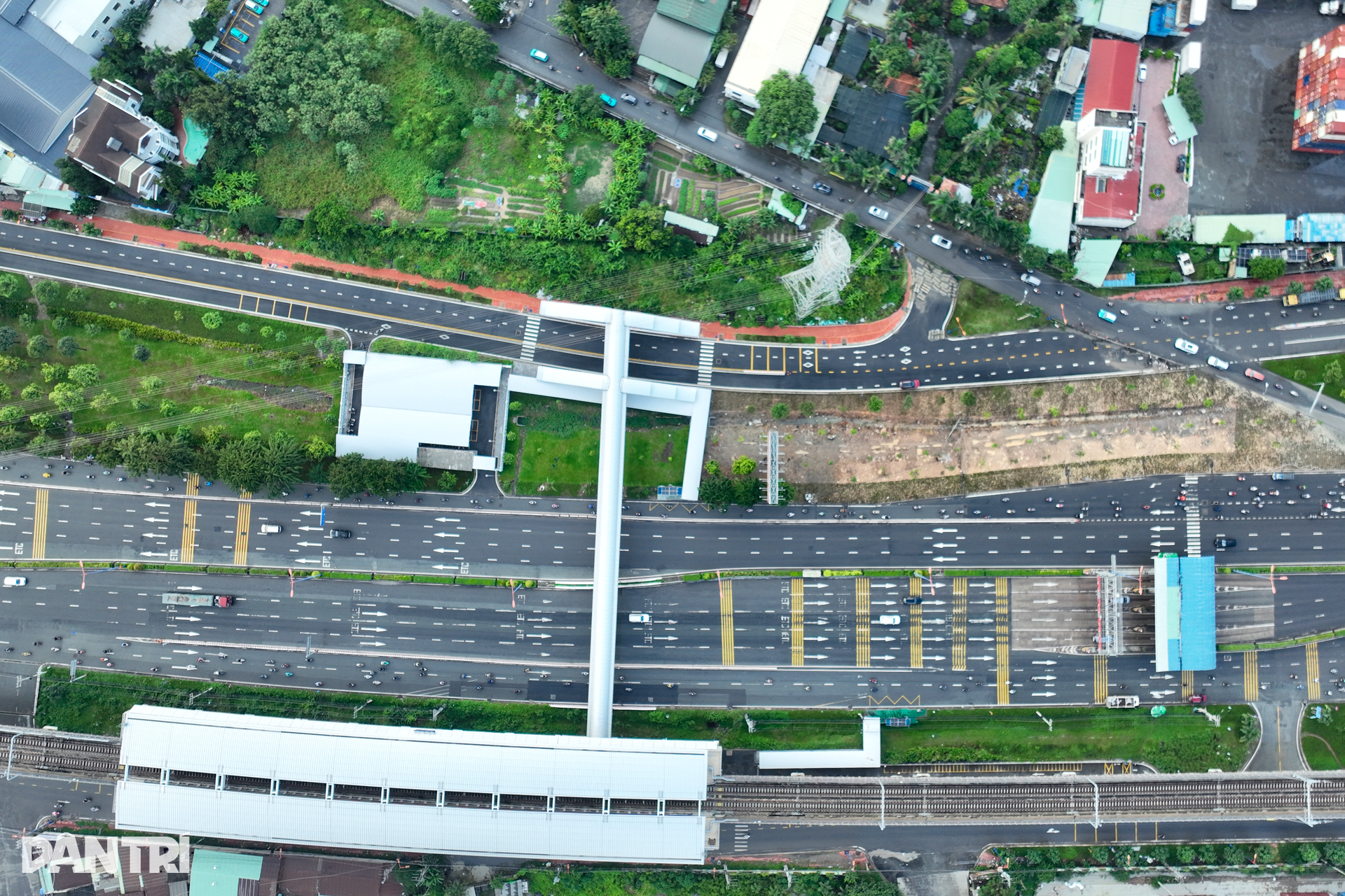 Tuyến đường 800m hoàn thành 2 năm vẫn án binh bất động ở TPHCM - 10 Tuyến đường 800m hoàn thành 2 năm vẫn án binh bất động ở TPHCM - 10