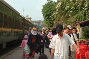 Hà Nội: Lại “nóng” ở bến xe, nhà ga