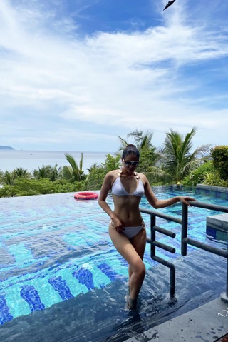 Cuộc sống xa hoa của Hoa hậu Phạm Hương tại Mỹ sau 10 năm đăng quang - 12