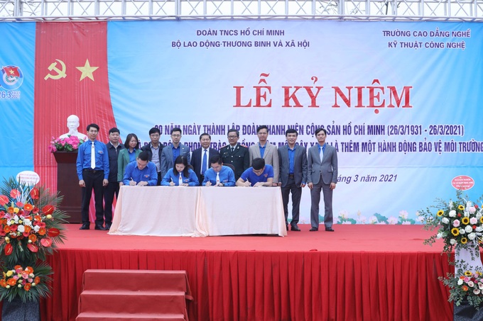 Đoàn Thanh niên Bộ LĐ-TB&XH tổ chức Lễ kỷ niệm 90 năm Ngày thành lập Đoàn và phát động Phong trào “Trồng thêm một cây xanh là thêm một hành động bảo vệ môi trường” - Ảnh 5.