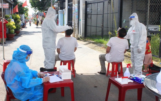 Hiện toàn tỉnh Bình Dương có 3 xã, phường nguy cơ rất cao (“vùng đỏ”), xã, phường nguy cơ cao (“vùng cam”), 7 xã,phường nguy cơ (“vùng vàng”) và 81 xã,phường bình thường mới (“vùng xanh”).