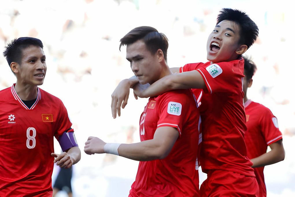 Báo châu Á nhận xét vô cùng bất ngờ về đội tuyển Việt Nam - 1