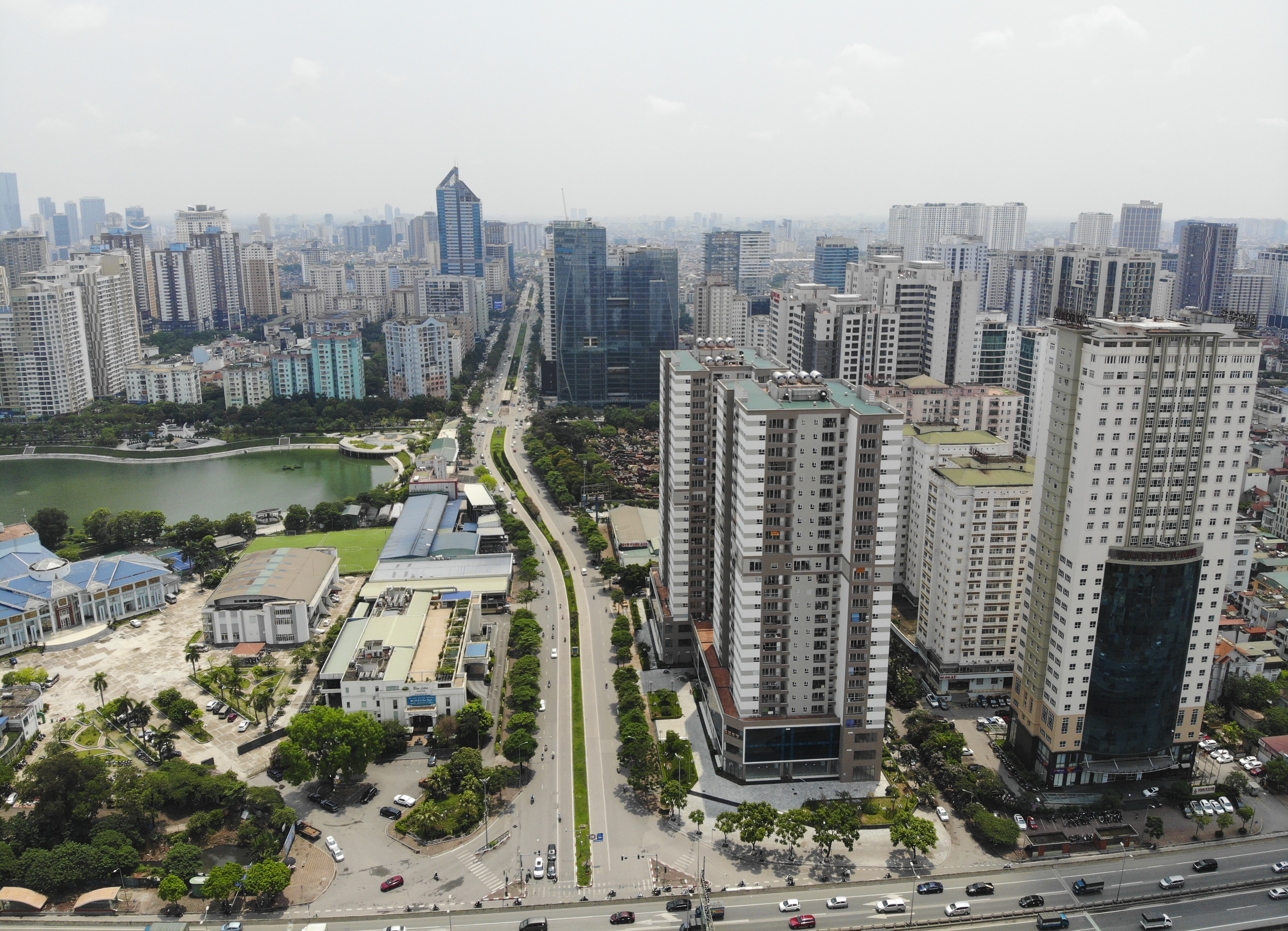 Toàn cảnh rừng cao ốc chen chân ở quận nội đô Hà Nội - 1 Toàn cảnh rừng cao ốc chen chân ở quận nội đô Hà Nội - 1