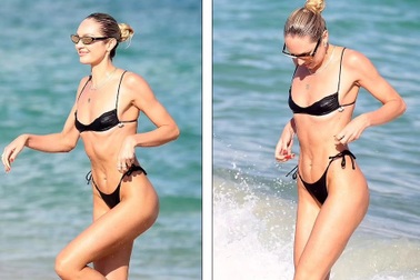 "Vòng một khiêm tốn", siêu mẫu Candice Swanepoel vẫn nổi bật trên biển