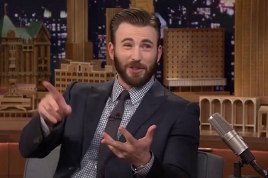 Chris Evans điển trai trên truyền hình