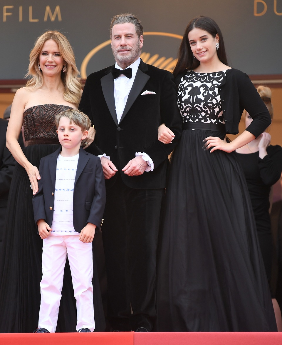 Vợ của tài tử John Travolta qua đời ở tuổi 57 vì ung thư vú - 2 Vợ của tài tử John Travolta qua đời ở tuổi 57 vì ung thư vú - 2