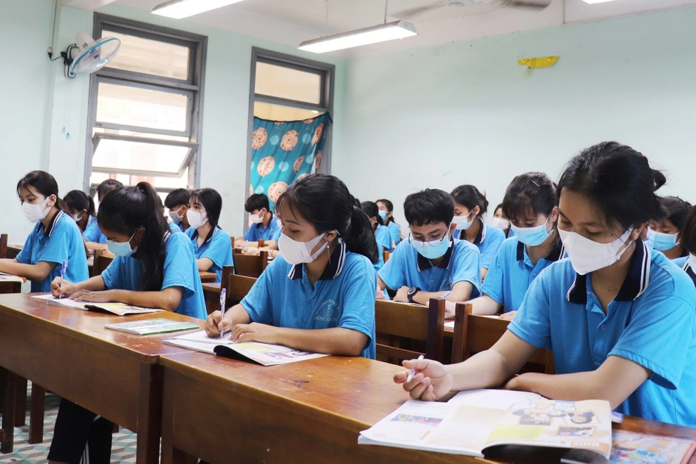 Bình Định: Chỉ dạy học trực tiếp khi dịch ở cấp độ 1, cấp độ 2 - 1 Bình Định: Chỉ dạy học trực tiếp khi dịch ở cấp độ 1, cấp độ 2 - 1