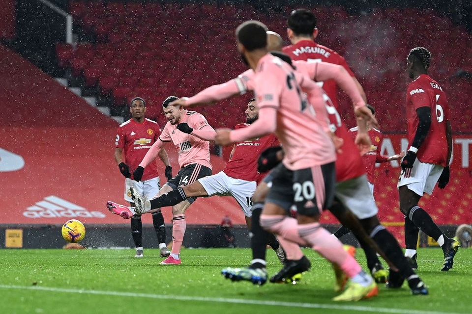 Những khoảnh khắc Man Utd gục ngã trước đội bét bảng Sheffield Utd - 13 Những khoảnh khắc Man Utd gục ngã trước đội bét bảng Sheffield Utd - 13