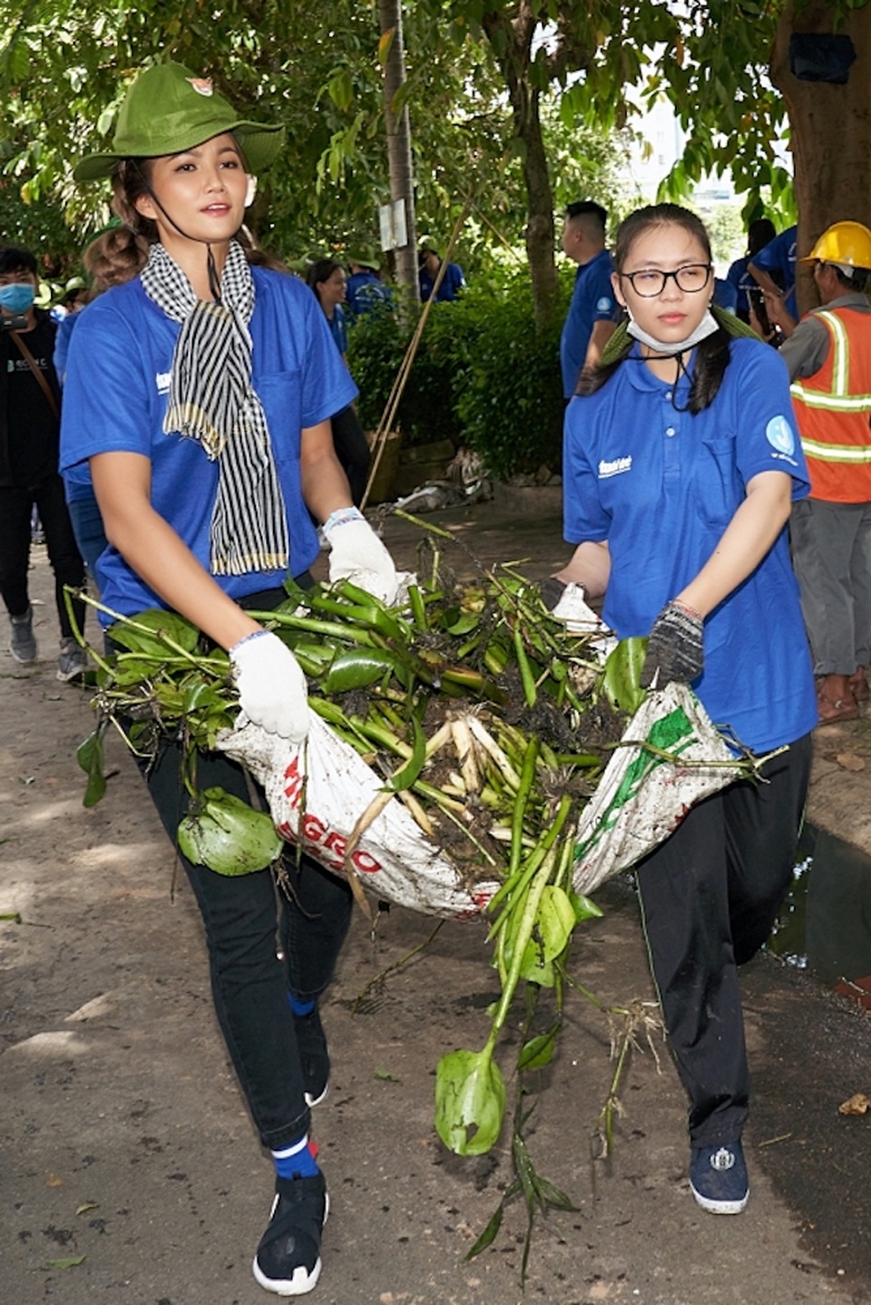 Minh Tú chuẩn bị về Việt Nam sau 4 tháng kẹt ở Bali - 9 Minh Tú chuẩn bị về Việt Nam sau 4 tháng kẹt ở Bali - 9