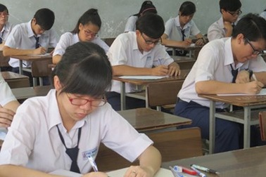 Chuyên gia nói gì về bỏ thi ngoại ngữ?