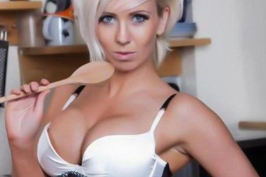 Cháu trộm tiền tiết kiệm cả đời của ông cho bạn gái trùng tu vòng một