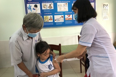 Quảng Ngãi: Tiêm vắc xin bạch hầu cho 19.000 trẻ