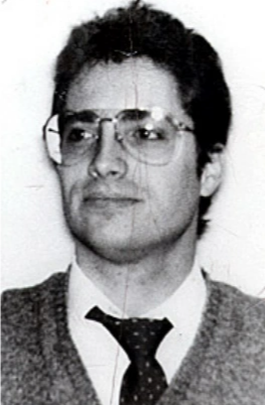 Kẻ sát nhân biến thái say mê bạo lực và ám ảnh tình dục - 2 Kẻ sát nhân biến thái say mê bạo lực và ám ảnh tình dục - 2