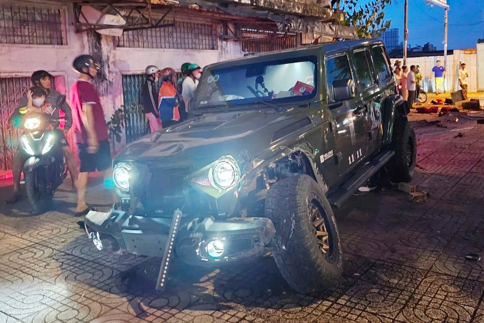 Vụ tai nạn 2 người chết ở TPHCM: Chủ xe Jeep có phải liên đới trách nhiệm?