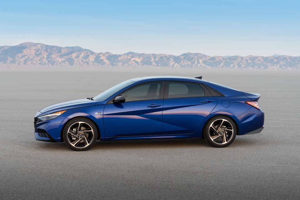 Hyundai Elantra N Line 2021 trình làng với động cơ hơn 200 mã lực - 5 Hyundai Elantra N Line 2021 trình làng với động cơ hơn 200 mã lực - 5