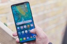 Huawei "lận đận" ở Việt Nam, hãng nào hưởng lợi?