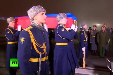 Máy bay chiến đấu hộ tống chuyên cơ chở linh cữu phi công Su-24 về Nga