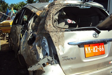 Xe biển đỏ tông chết 4 người