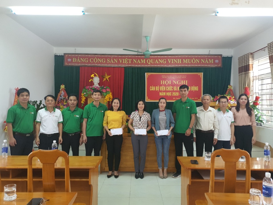 Bảo hiểm Quân đội (MIC) ủng hộ miền Trung 500 triệu đồng khắc phục hậu quả lũ lụt - 3 Bảo hiểm Quân đội (MIC) ủng hộ miền Trung 500 triệu đồng khắc phục hậu quả lũ lụt - 3