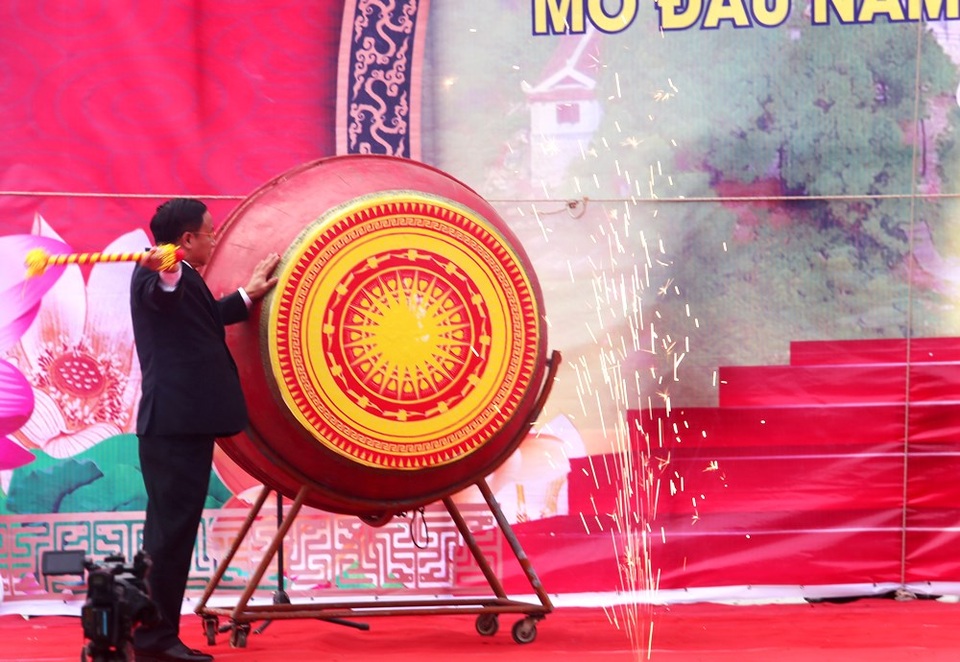 Khai hội “Hoan Châu đệ nhất danh lam” - 1 Khai hội “Hoan Châu đệ nhất danh lam” - 1
