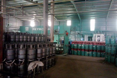 Triệt phá cơ sở sang chiết gas trái phép tại Hà Nội