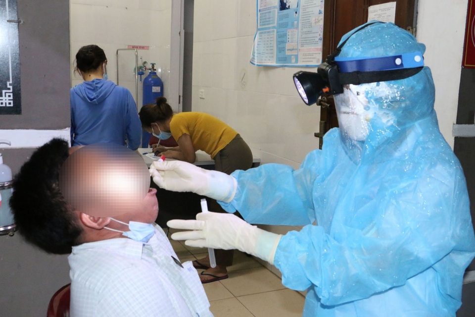Hà Tĩnh: Gỡ phong tỏa thôn Việt Yên sau 6 ngày kiểm soát - 2 Hà Tĩnh: Gỡ phong tỏa thôn Việt Yên sau 6 ngày kiểm soát - 2