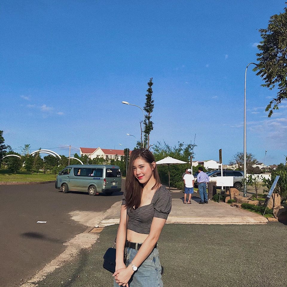 Hot girl bóng chuyền 17 tuổi cao 1m76 khiến dân mạng xao xuyến - 5 Hot girl bóng chuyền 17 tuổi cao 1m76 khiến dân mạng xao xuyến - 5
