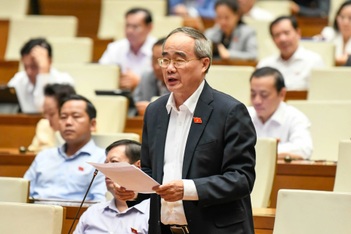 "Tăng tuổi nghỉ hưu lên 65, Việt Nam sẽ có thêm hơn 5 triệu lao động/năm"