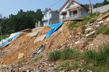 2 Bộ chung tay giúp Quảng Ninh khắc phục hậu quả mưa lũ