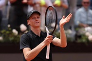 Jannik Sinner tiến gần đến kỷ lục của Novak Djokovic