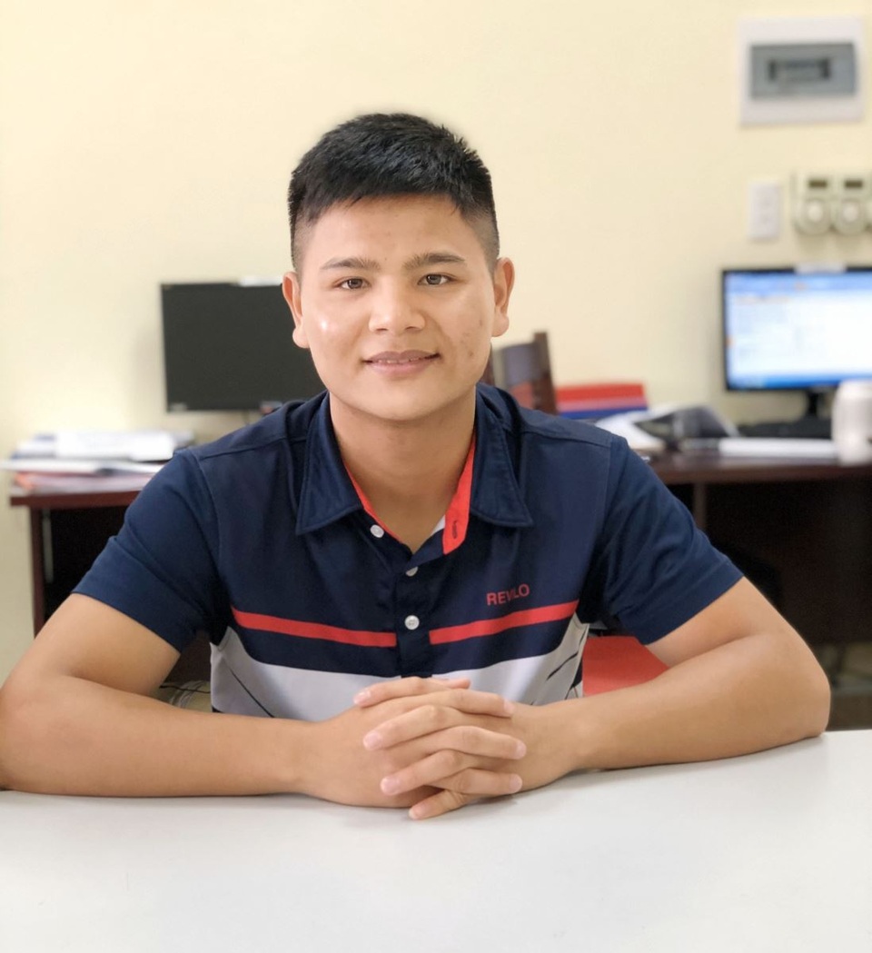 Thiếu uý công an cứu sống sản phụ nhảy hồ tự tử - 1 Thiếu uý công an cứu sống sản phụ nhảy hồ tự tử - 1